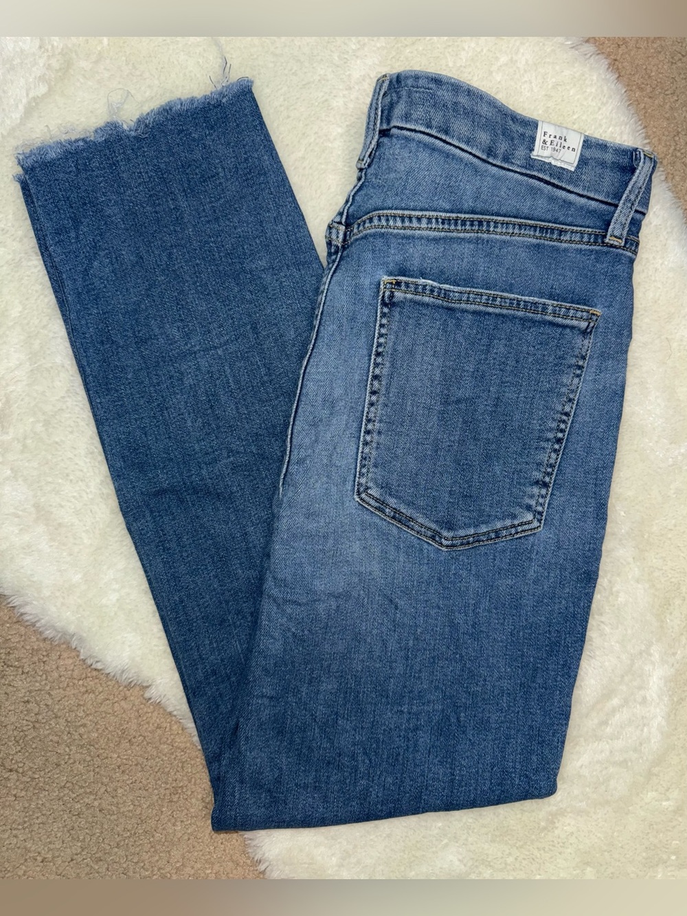 Frank & Eileen Derry Cropped Raw Hem Ankle Jeans Women’s Size 30